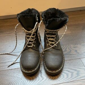 Dr. Martens Black Combat Boots Faux Fur Lined size 9